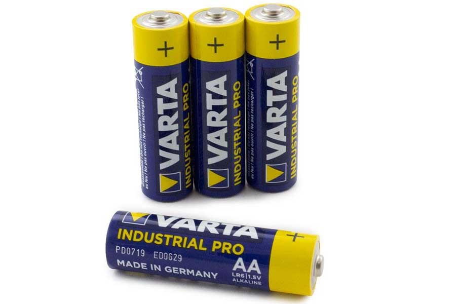 4 Varta Mignon AA batteries, LR06, MN1500, 4006 Industrial Alkaline