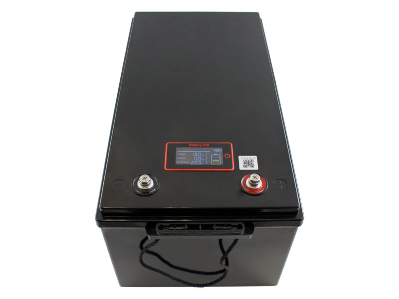 12V 200Ah sodium-ion battery with M8 contacts, detailed view