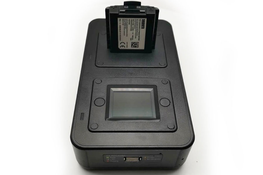 Desktop charger with LCD display, charging/discharging function 
